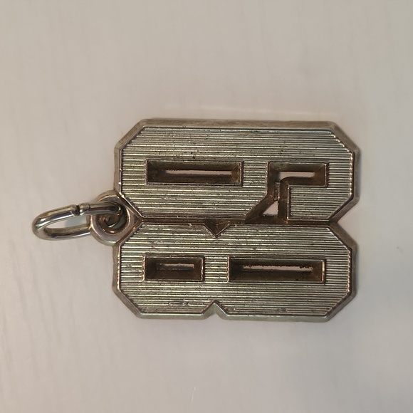 1989 #89 Metal Graduation or Number Keychain Key Ring VTG - Picture 1 of 3